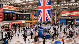 A Walk Through The London Victoria Station London England [upl. by Noicpesnoc]